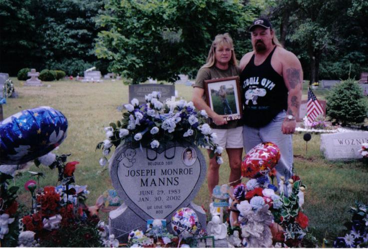JOES, MOM AND DAD